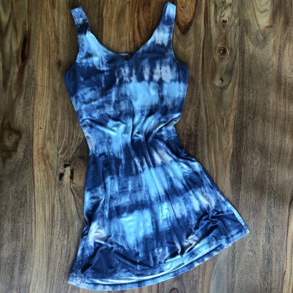 Tart Collections Tie Dye Blue Small Medium Large - Picture 3 of 10